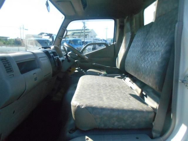 Toyota TOYOACE 2004-01 7199796-17