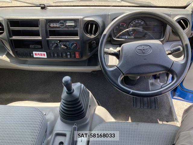 Toyota TOYOACE 2017-08 7226192-10