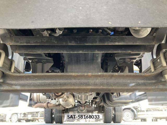 Toyota TOYOACE 2017-08 7226192-19