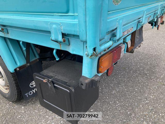 Toyota TOYOACE 2011-12 7226193-17