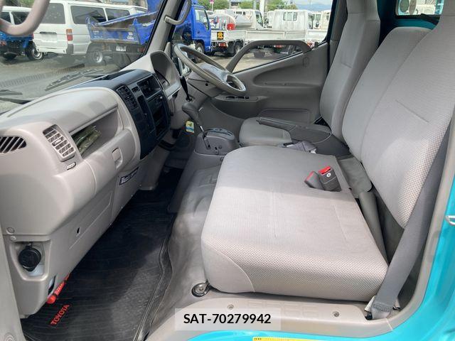 Toyota TOYOACE 2011-12 7226193-5