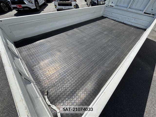 Toyota TOYOACE 2004-01 7226187-14