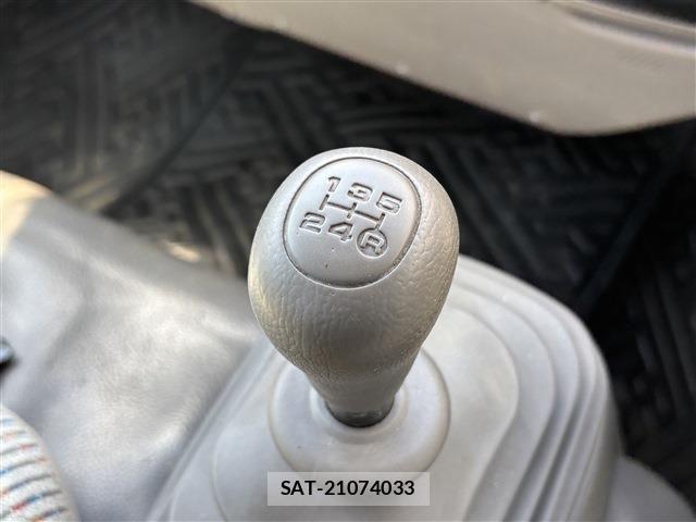 Toyota TOYOACE 2004-01 7226187-6