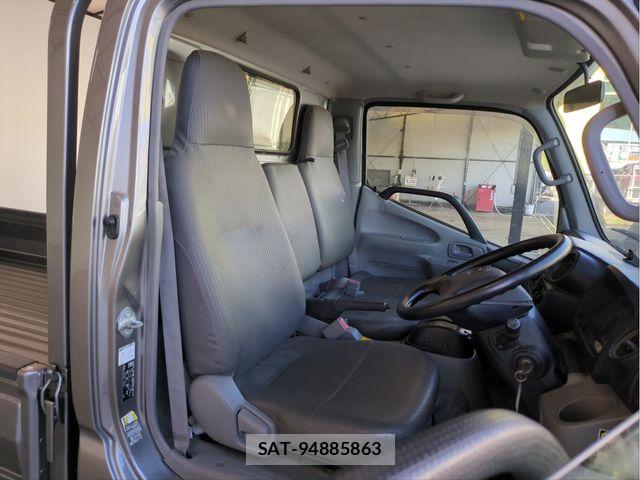 Toyota TOYOACE 2019-03 7252612-25
