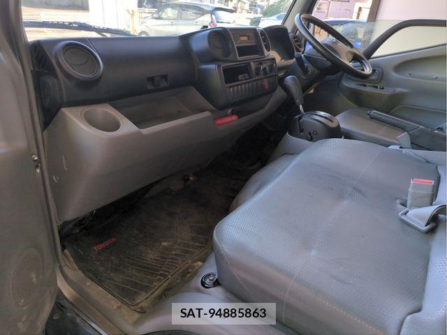 Toyota TOYOACE 2019-03 7252612-2