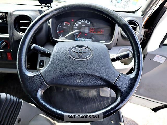 Toyota TOYOACE 2014-10 7252602-3