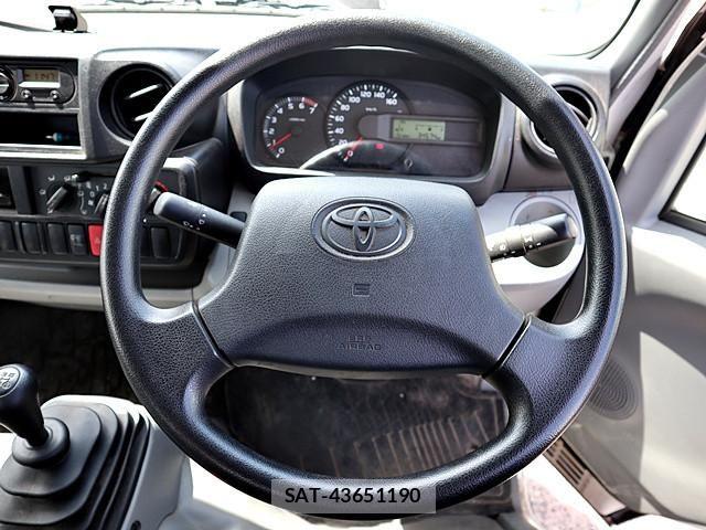 Toyota TOYOACE 2019-02 7252603-3