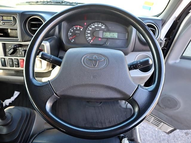 Toyota TOYOACE 2017-03 7306732-4