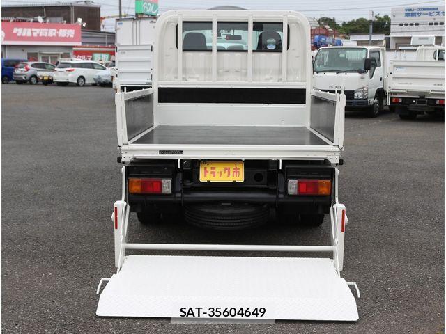 Toyota TOYOACE 2014-08 7330687-9