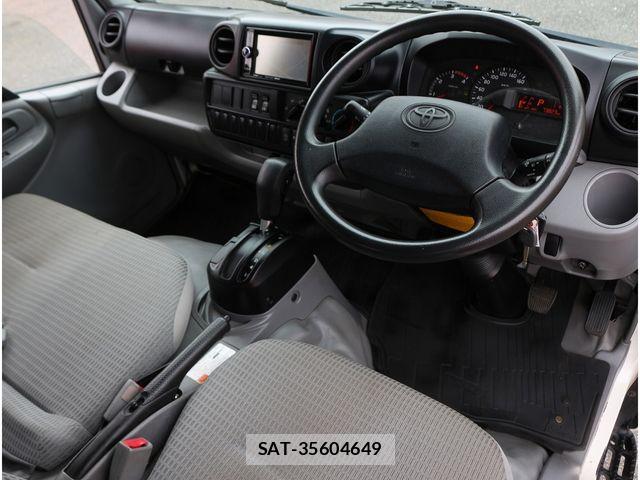Toyota TOYOACE 2014-08 7330687-1