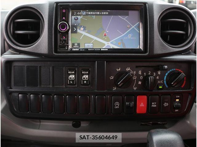 Toyota TOYOACE 2014-08 7330687-23