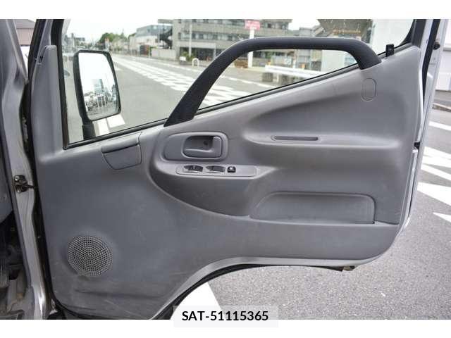 Toyota TOYOACE 2017-11 7330690-7