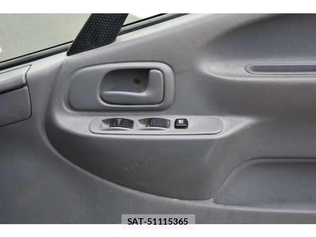 Toyota TOYOACE 2017-11 7330690-8