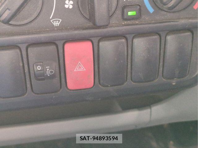 Toyota TOYOACE 2019-03 7330692-12