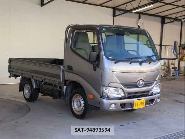 Toyota TOYOACE 2019-03 7330692-15