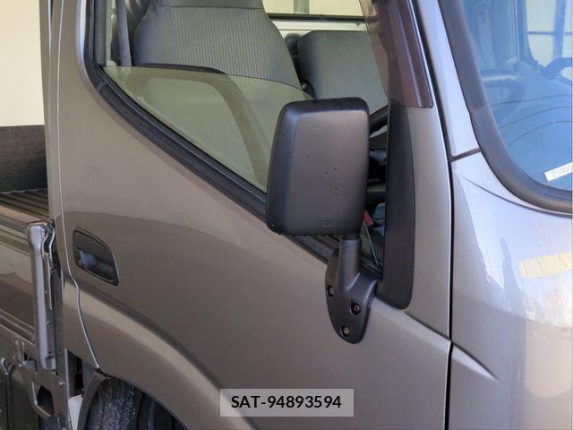 Toyota TOYOACE 2019-03 7330692-21