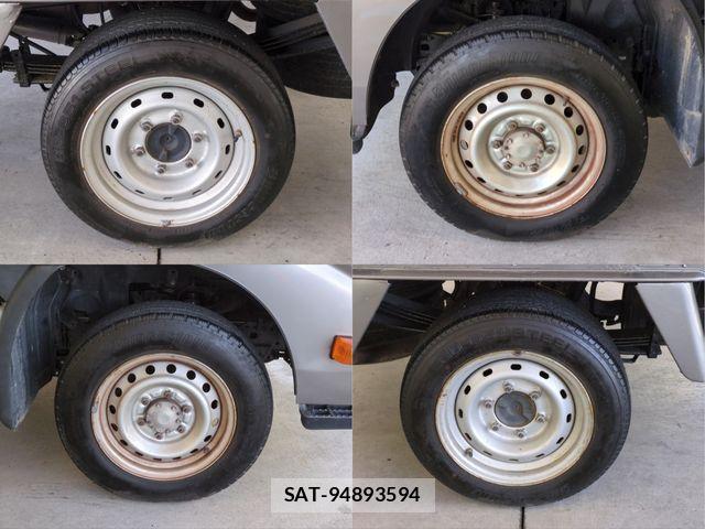 Toyota TOYOACE 2019-03 7330692-22