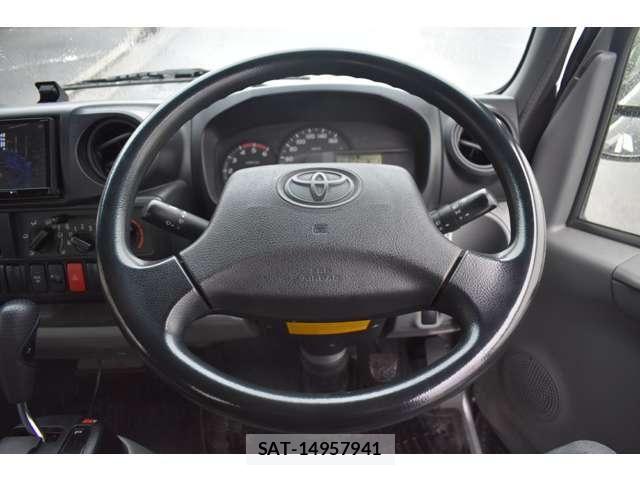 Toyota TOYOACE 2019-09 7330689-1