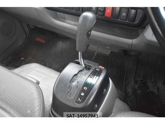 Toyota TOYOACE 2019-09 7330689-2