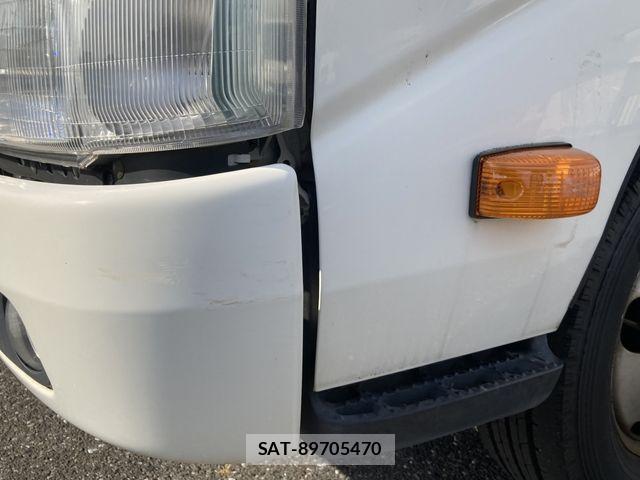 Toyota TOYOACE 2013-02 7360189-10