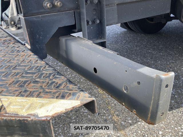 Toyota TOYOACE 2013-02 7360189-17