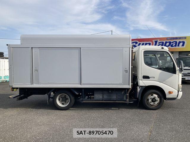 Toyota TOYOACE 2013-02 7360189-25