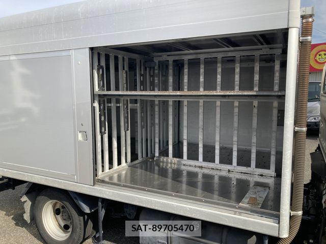 Toyota TOYOACE 2013-02 7360189-26