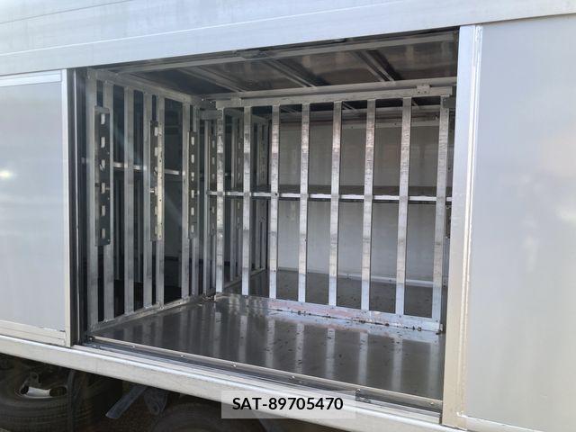 Toyota TOYOACE 2013-02 7360189-27
