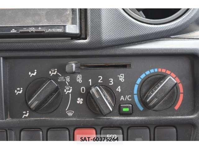 Toyota TOYOACE 2019-04 7360185-16