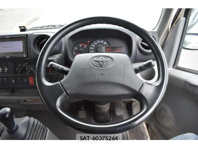 Toyota TOYOACE 2019-04 7360185-1