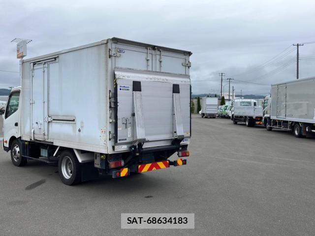 Toyota TOYOACE 2015-03 7360186-9