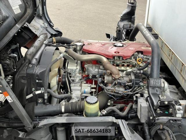 Toyota TOYOACE 2015-03 7360186-14