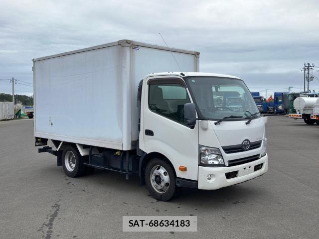 Toyota TOYOACE 2015-03 7360186-1