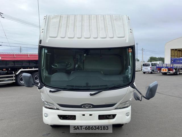 Toyota TOYOACE 2015-03 7360186-21
