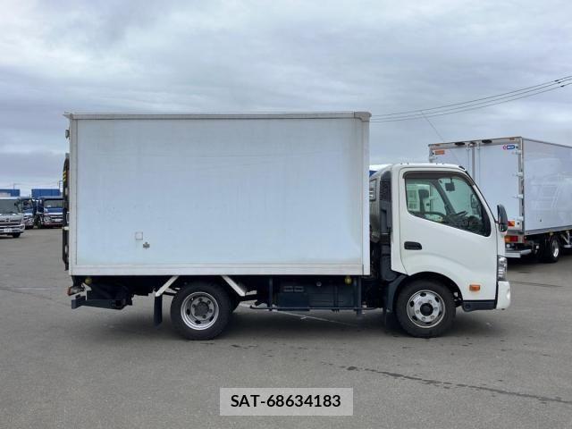 Toyota TOYOACE 2015-03 7360186-5