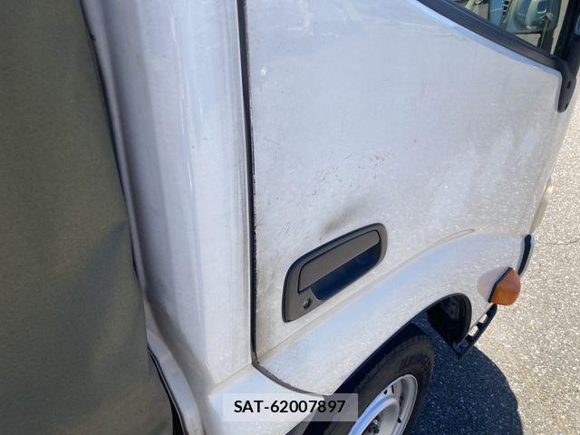 Toyota TOYOACE 2011-05 7360188-17