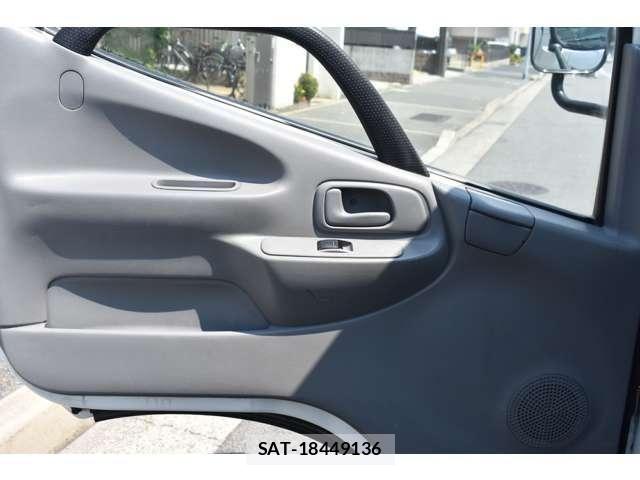 Toyota TOYOACE 2018-04 7458442-9