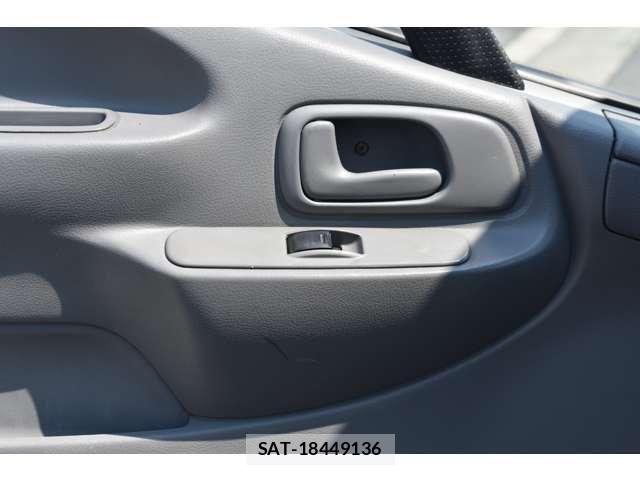 Toyota TOYOACE 2018-04 7458442-10