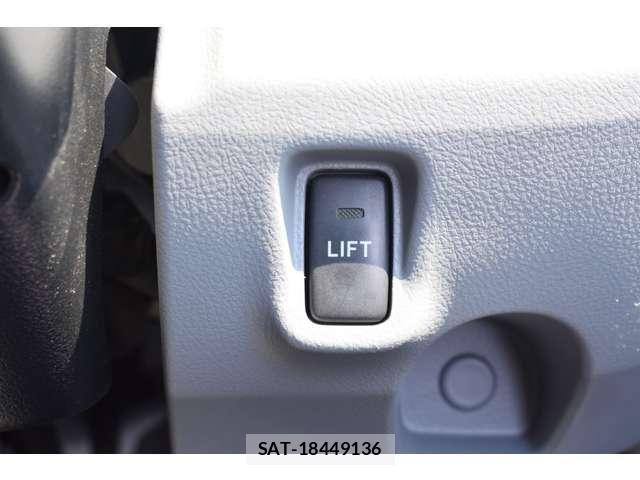 Toyota TOYOACE 2018-04 7458442-14