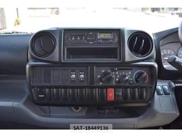 Toyota TOYOACE 2018-04 7458442-18