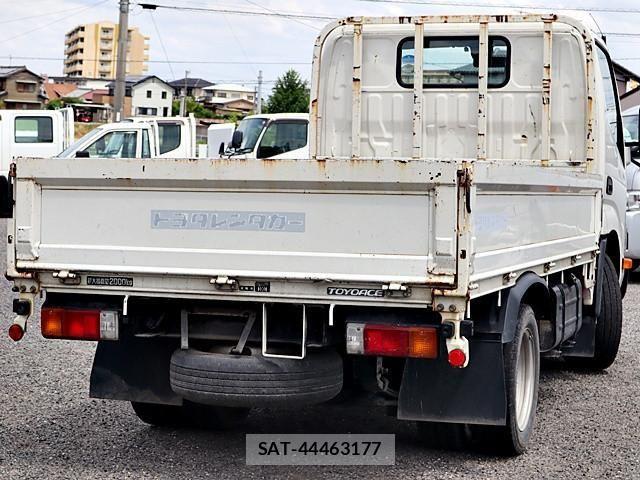 Toyota TOYOACE 2018-05 7503275-2