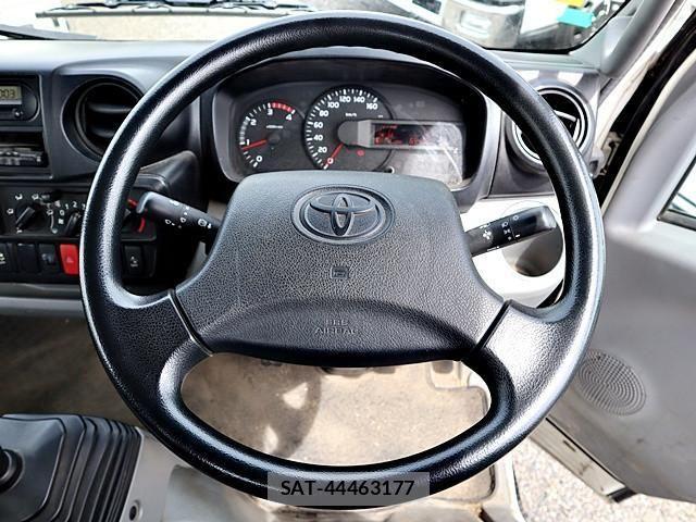 Toyota TOYOACE 2018-05 7503275-3