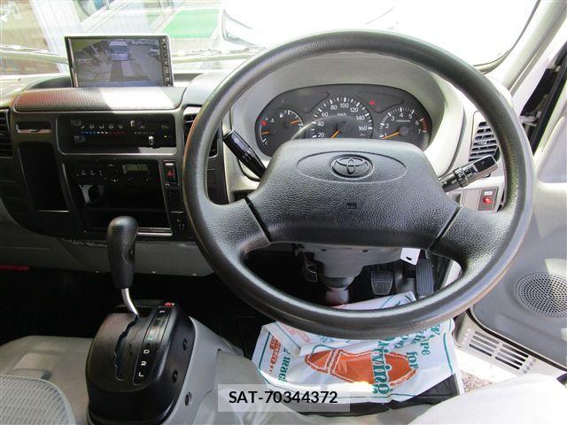 Toyota TOYOACE 2016-06 7620831-9