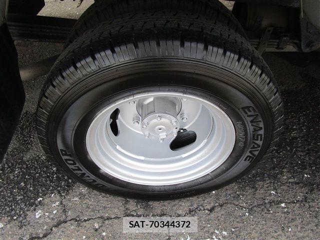 Toyota TOYOACE 2016-06 7620831-18