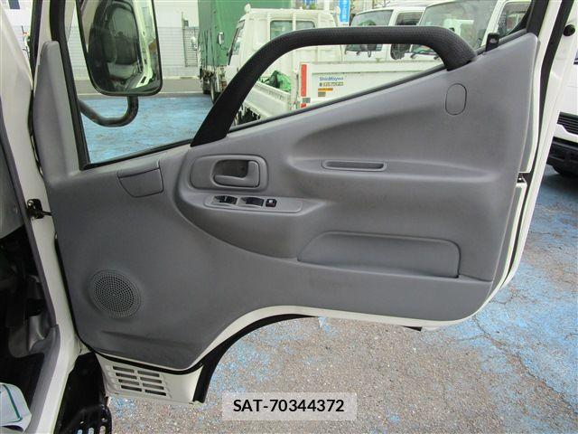Toyota TOYOACE 2016-06 7620831-20