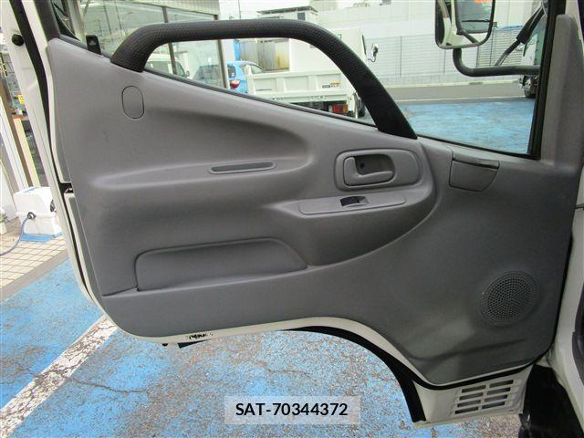 Toyota TOYOACE 2016-06 7620831-21