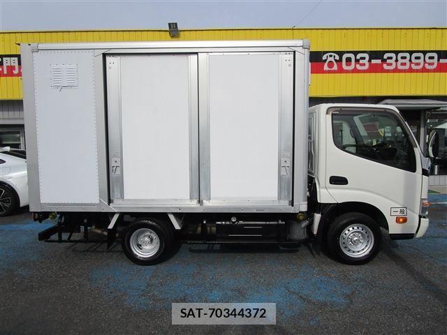 Toyota TOYOACE 2016-06 7620831-2