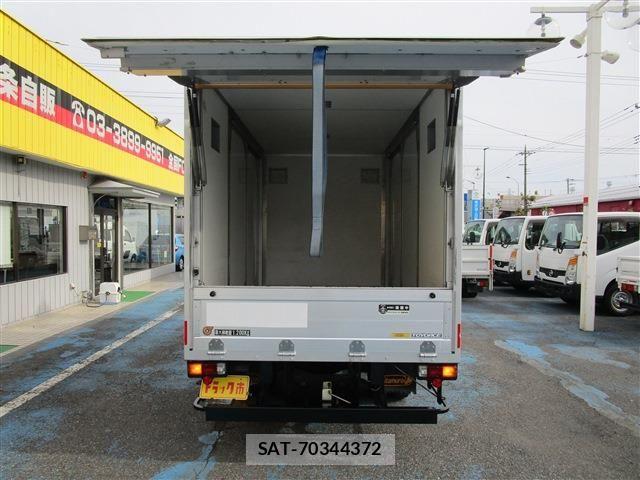Toyota TOYOACE 2016-06 7620831-5