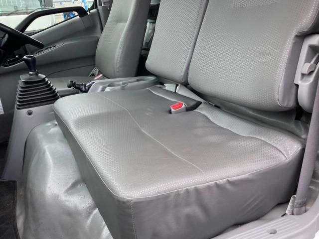 Toyota TOYOACE 2020-03 7710540-18