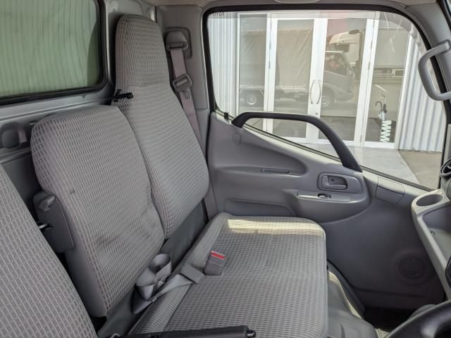 Toyota TOYOACE 2020-04 7710541-8